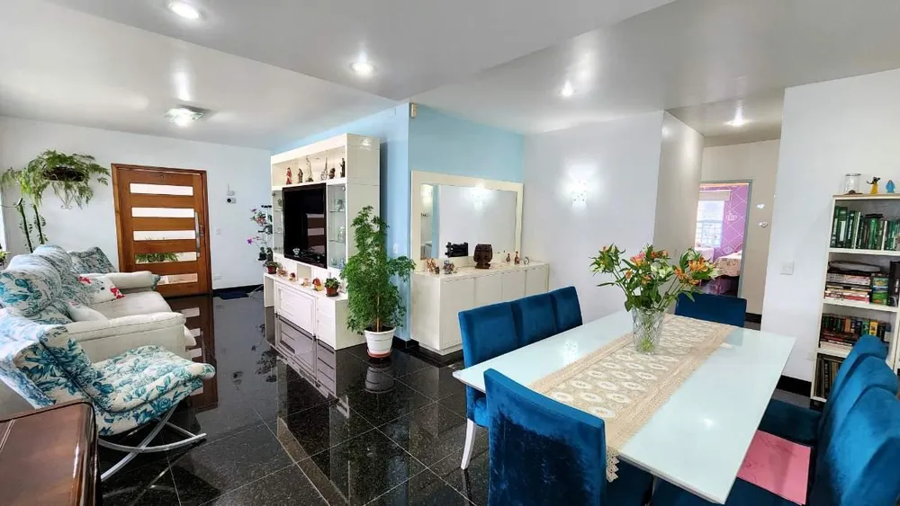 Casa, 3 quartos, 263 m² - Foto 1
