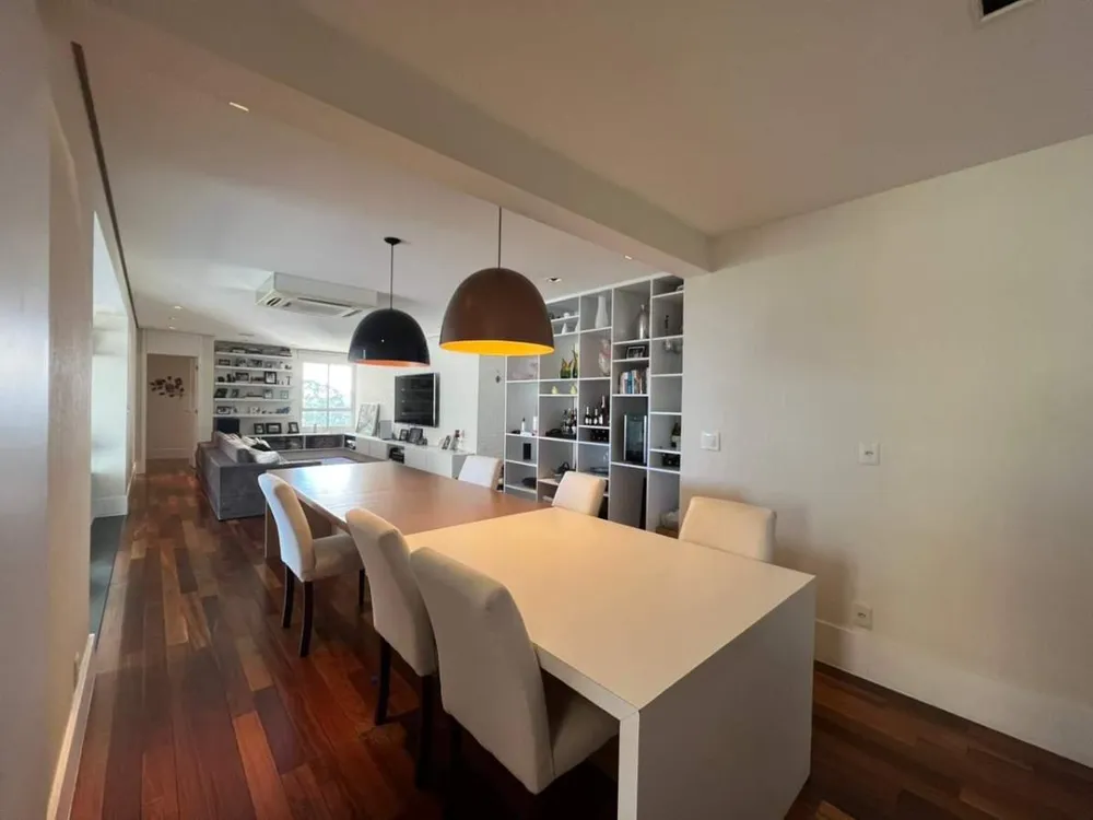 Apartamento, 3 quartos, 168 m² - Foto 1