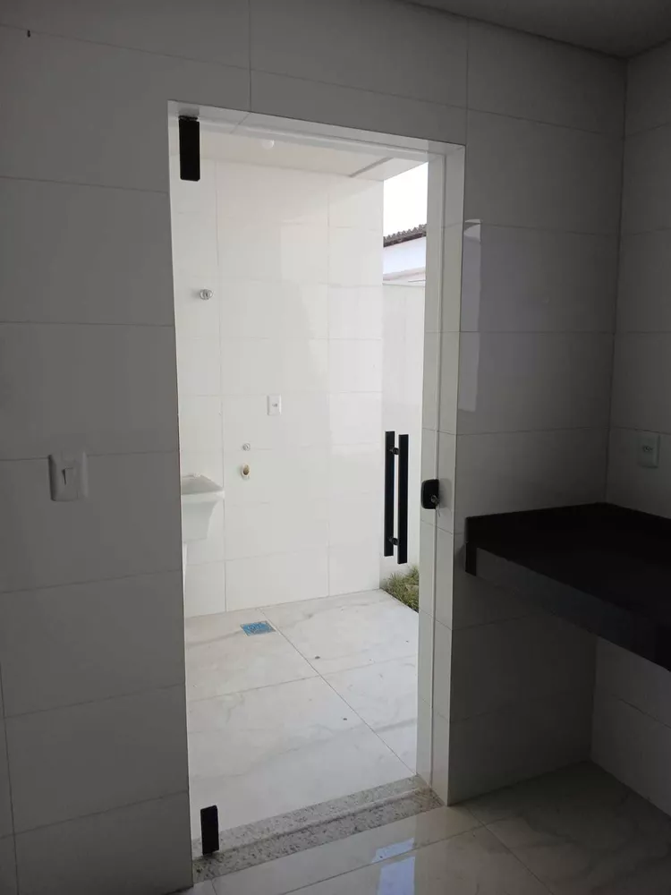 Casa à venda com 3 quartos, 30m² - Foto 17