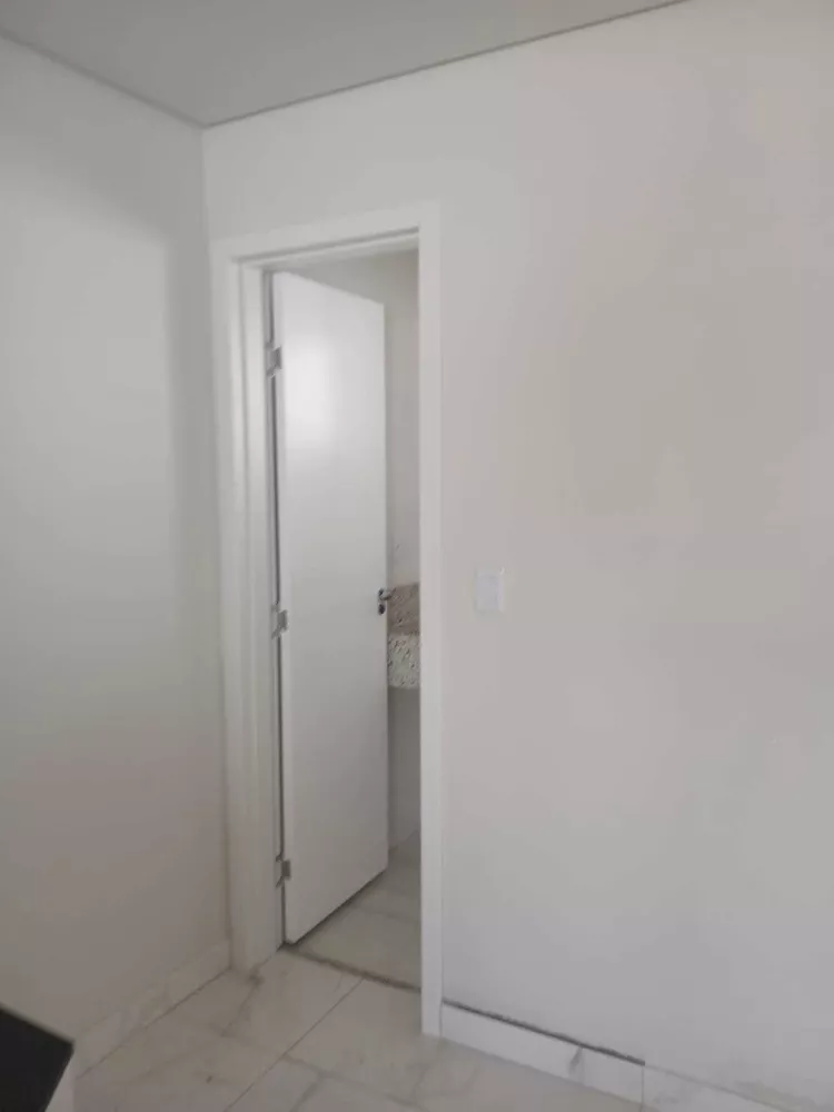 Casa à venda com 3 quartos, 30m² - Foto 5