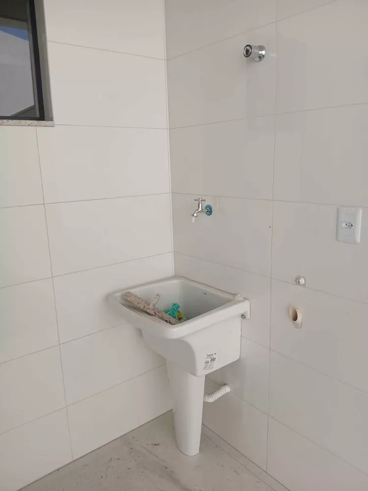 Casa à venda com 3 quartos, 30m² - Foto 18