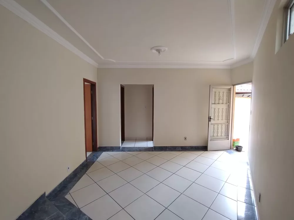 Apartamento para alugar com 3 quartos, 60m² - Foto 3