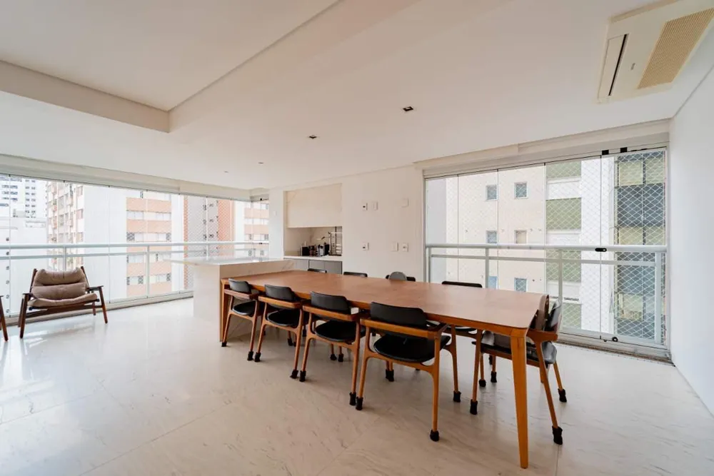 Apartamento, 3 quartos, 220 m² - Foto 2