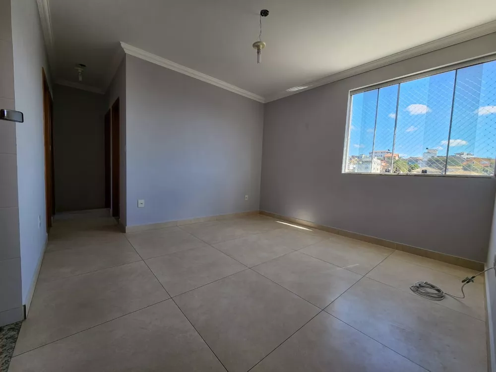 Apartamento à venda com 3 quartos, 64m² - Foto 1