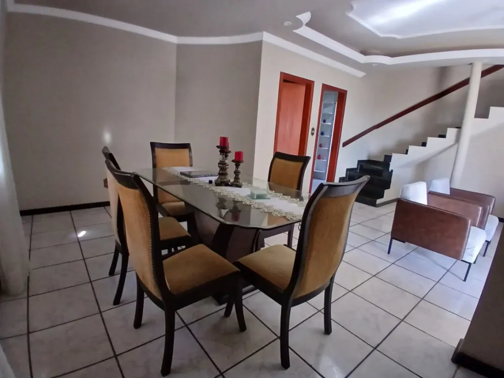 Casa, 3 quartos, 258 m² - Foto 8