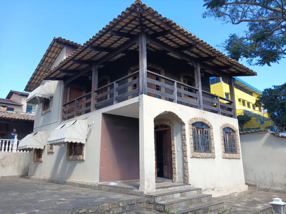 Casa, 3 quartos, 258 m² - Foto 1