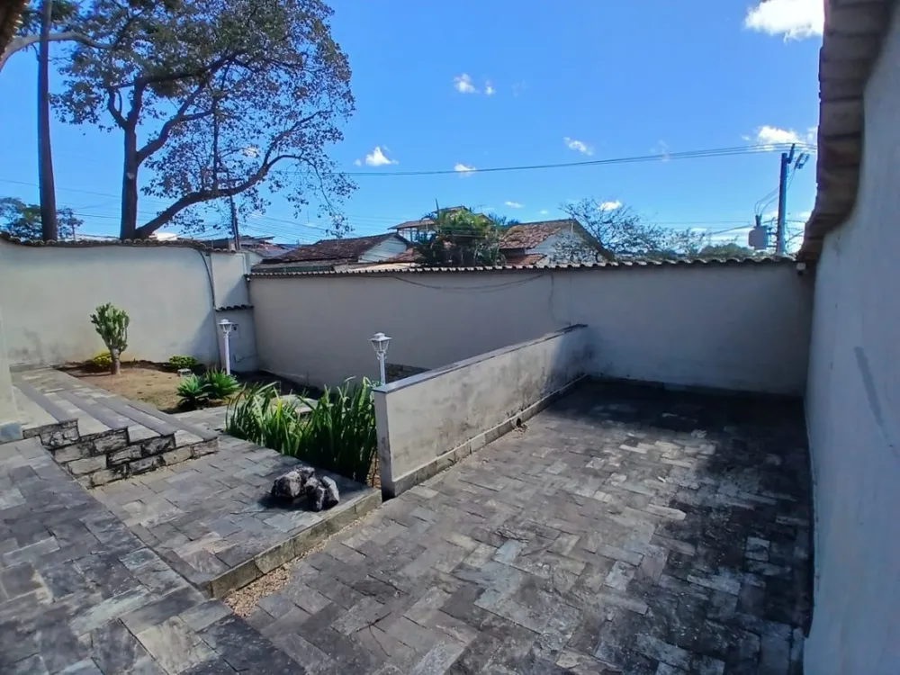 Casa, 3 quartos, 258 m² - Foto 2