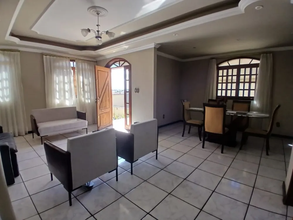 Casa, 3 quartos, 258 m² - Foto 6