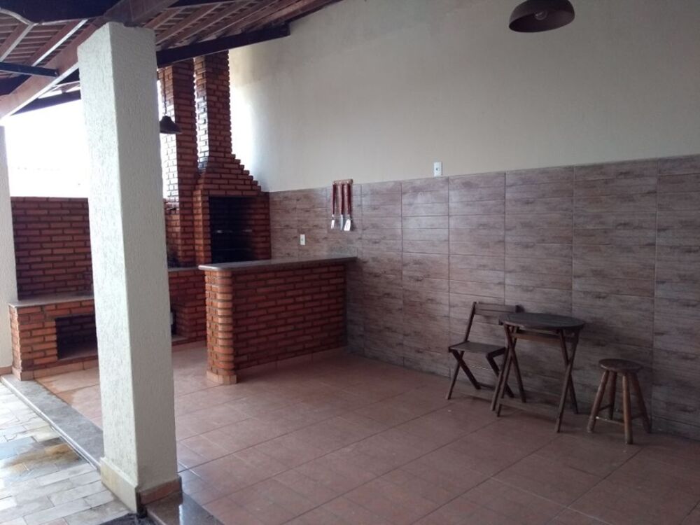 Casa para alugar com 4 quartos, 279m² - Foto 16