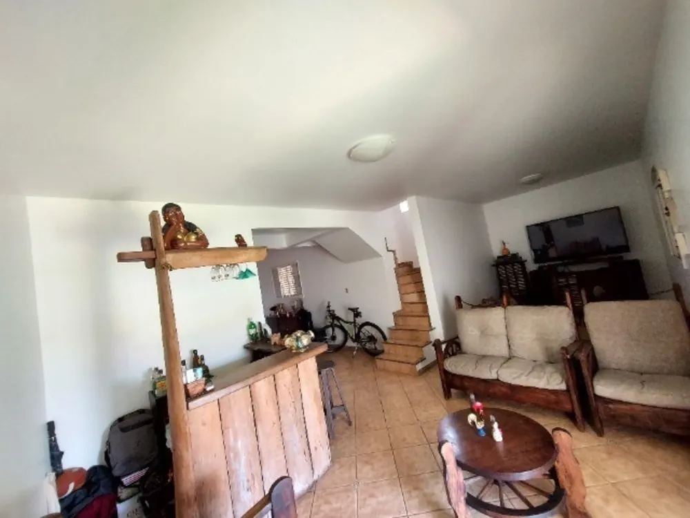 Casa, 4 quartos, 232 m² - Foto 1