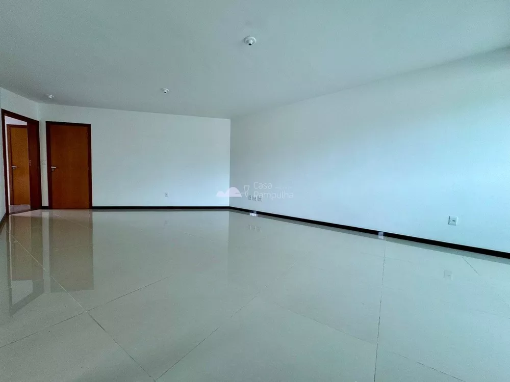 Apartamento à venda com 3 quartos, 110m² - Foto 1