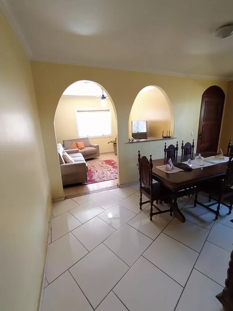 Casa à venda com 3 quartos, 360m² - Foto 6