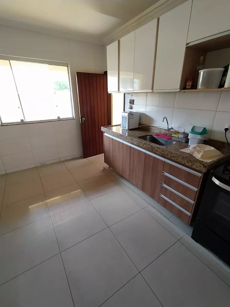 Casa à venda com 3 quartos, 360m² - Foto 16