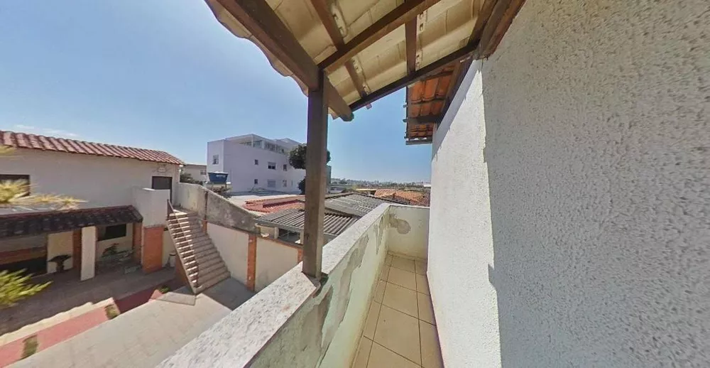 Casa à venda com 2 quartos, 175m² - Foto 8