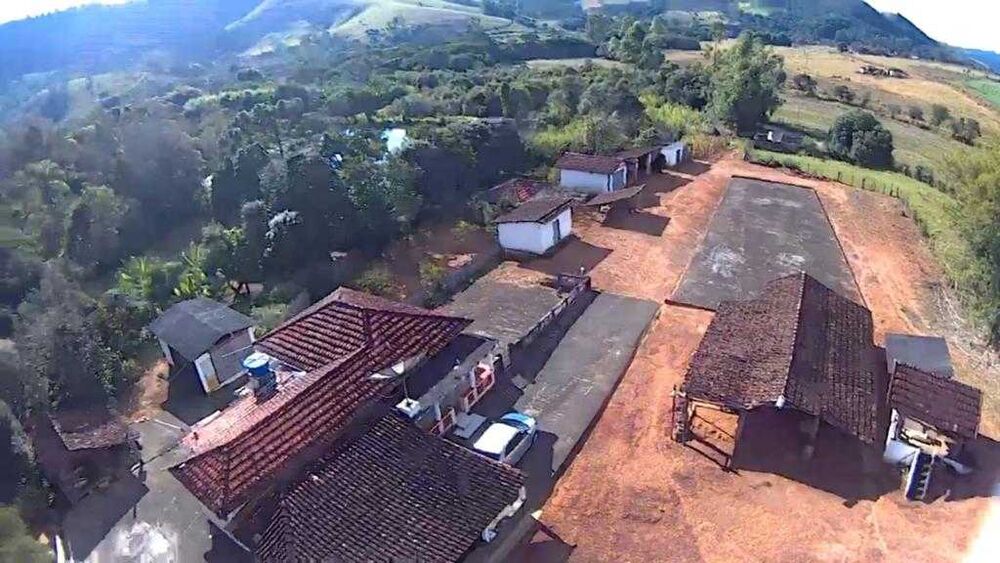 Sítio à venda com 3 quartos, 411400m² - Foto 1