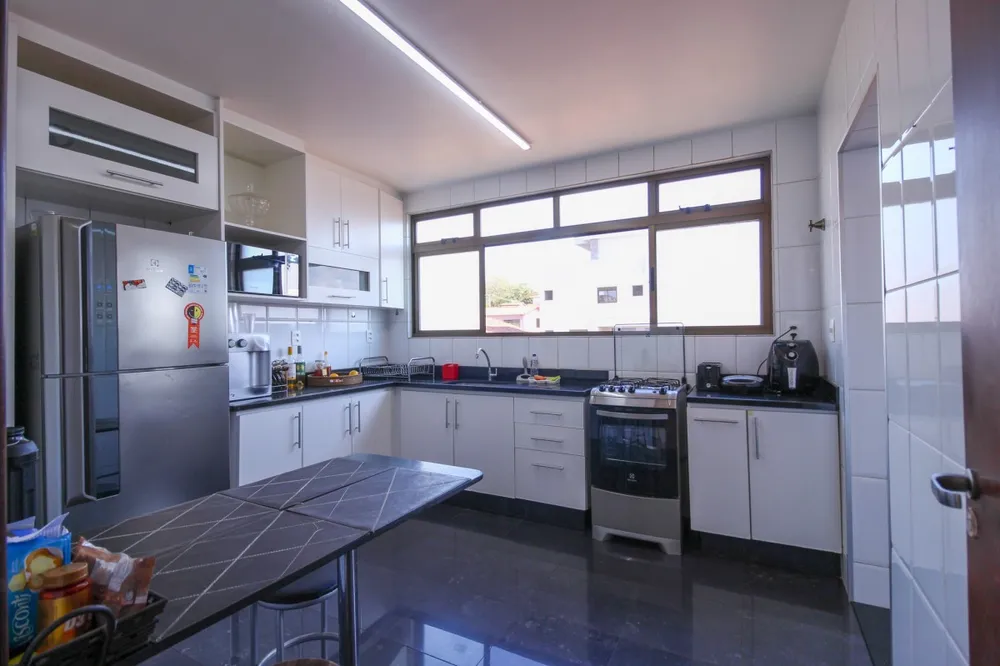 Apartamento, 4 quartos, 243 m² - Foto 11