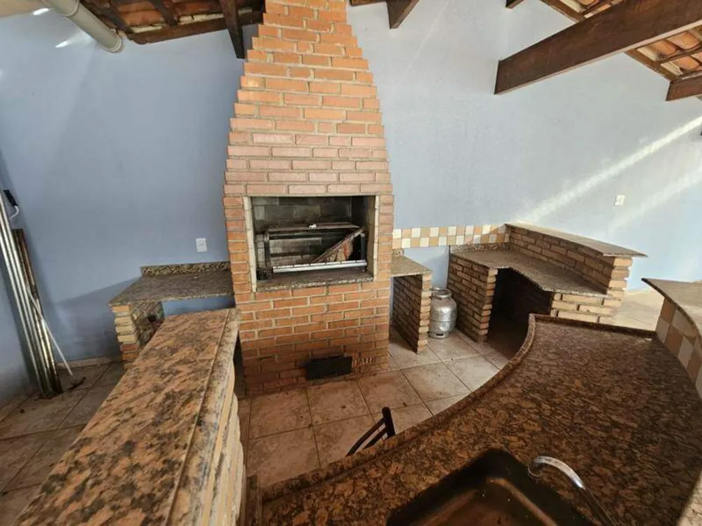 Casa, 3 quartos, 250 m² - Foto 2