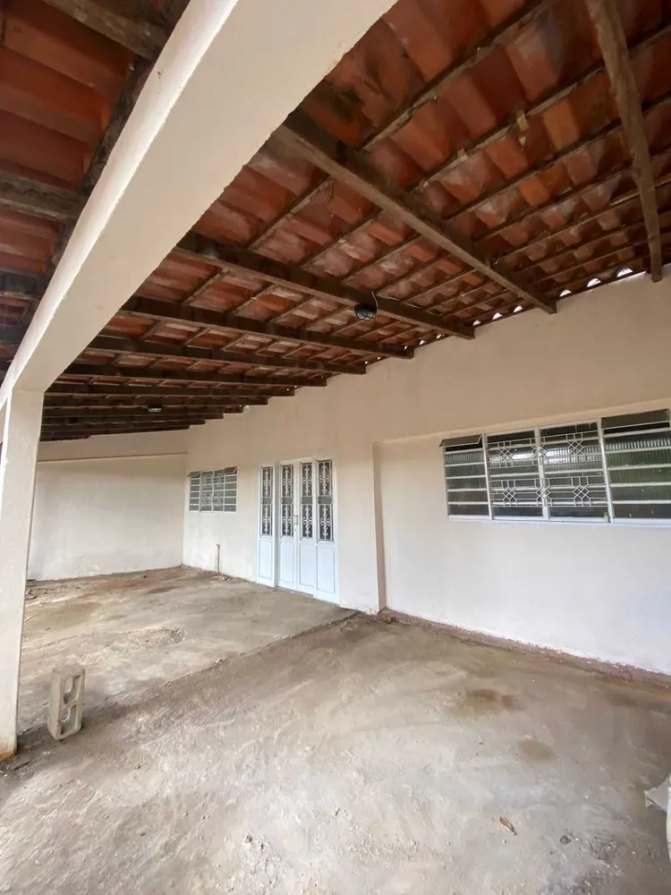 Casa, 5 quartos, 250 m² - Foto 1