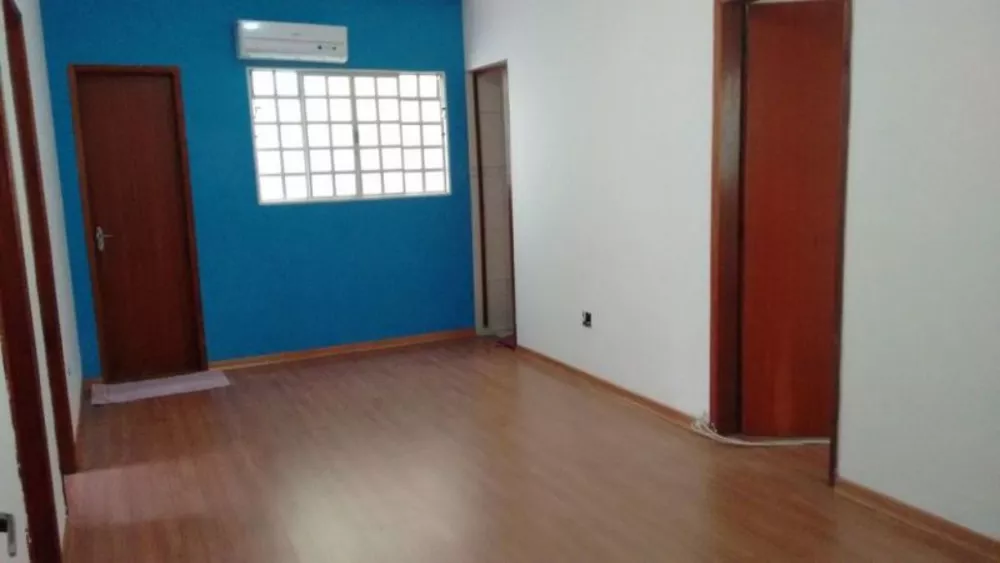 Casa à venda com 3 quartos, 92m² - Foto 4