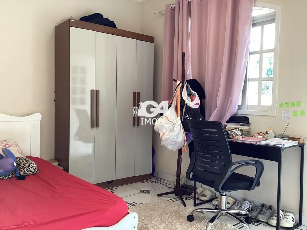 Casa, 4 quartos, 210 m² - Foto 3