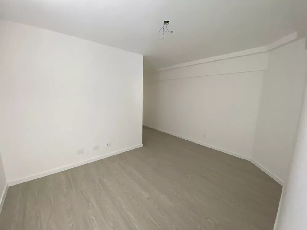 Apartamento à venda com 3 quartos, 97m² - Foto 9