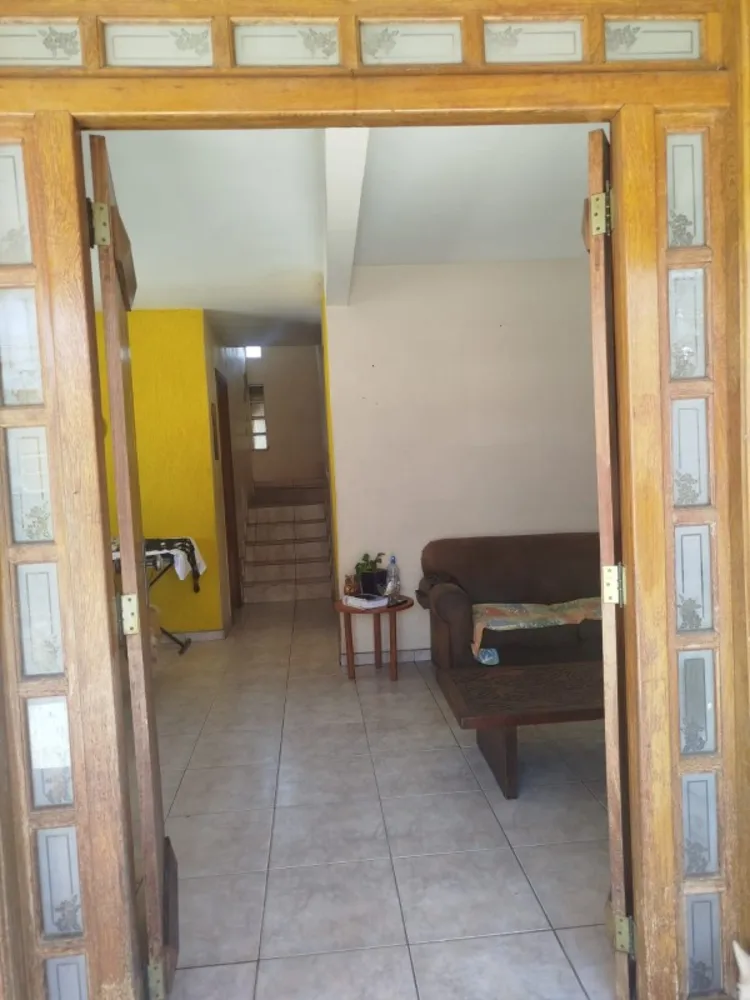 Casa, 3 quartos, 216 m² - Foto 2