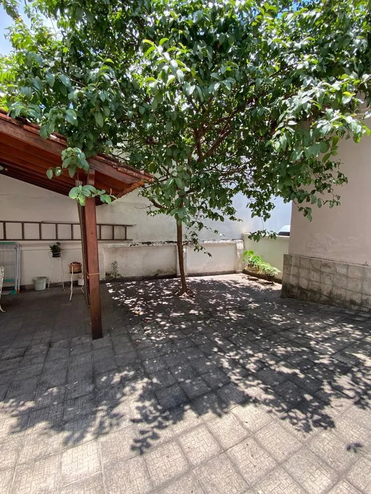 Casa, 2 quartos, 232 m² - Foto 1