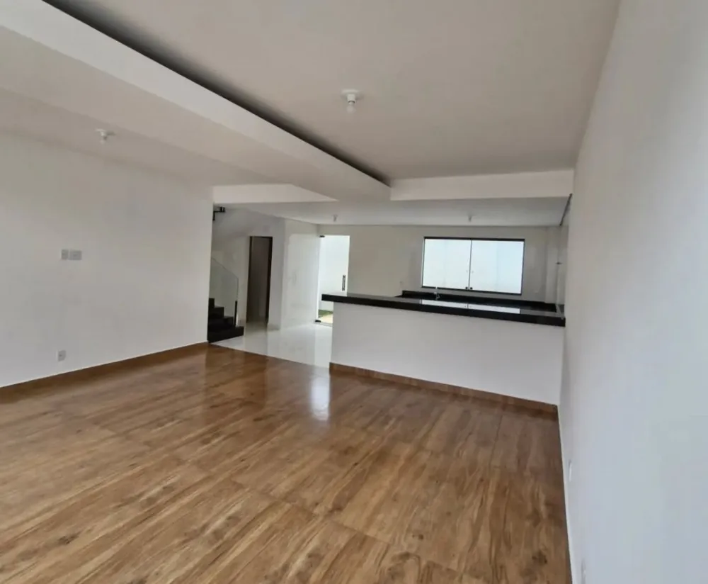 Casa, 3 quartos, 130 m² - Foto 1