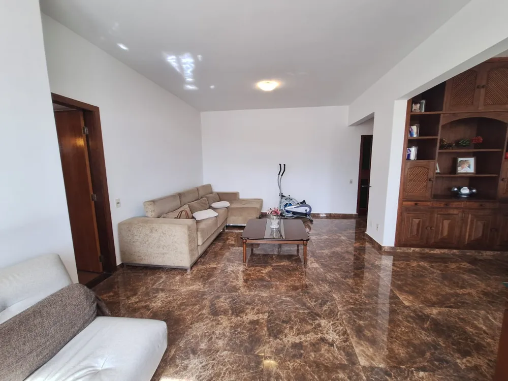 Apartamento, 3 quartos, 160 m² - Foto 1