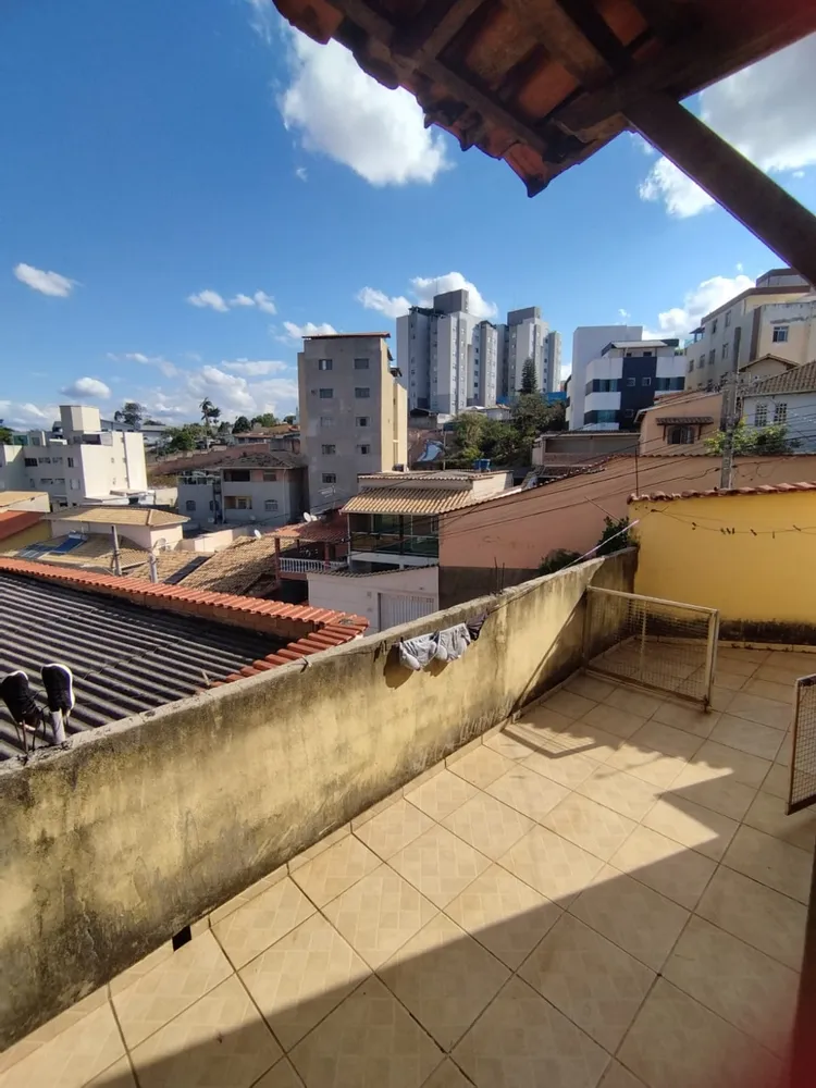 Casa, 4 quartos, 288 m² - Foto 3