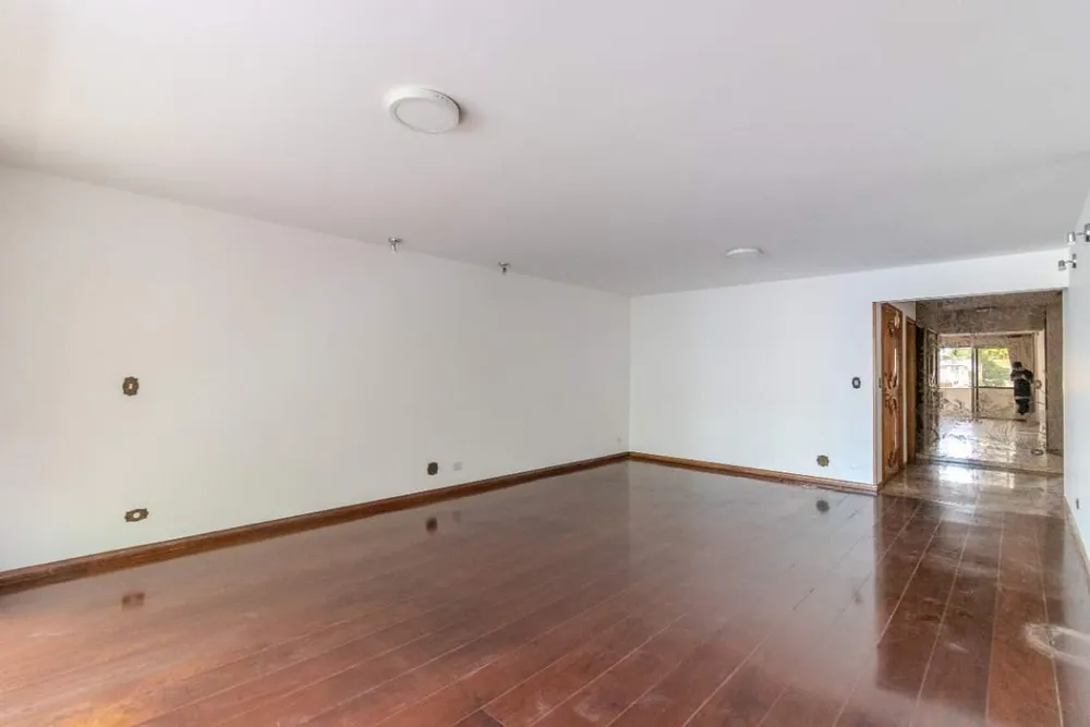 Apartamento, 3 quartos, 241 m² - Foto 1
