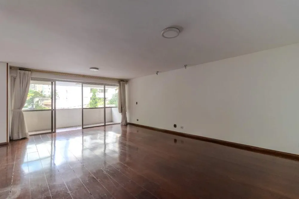 Apartamento, 3 quartos, 241 m² - Foto 2