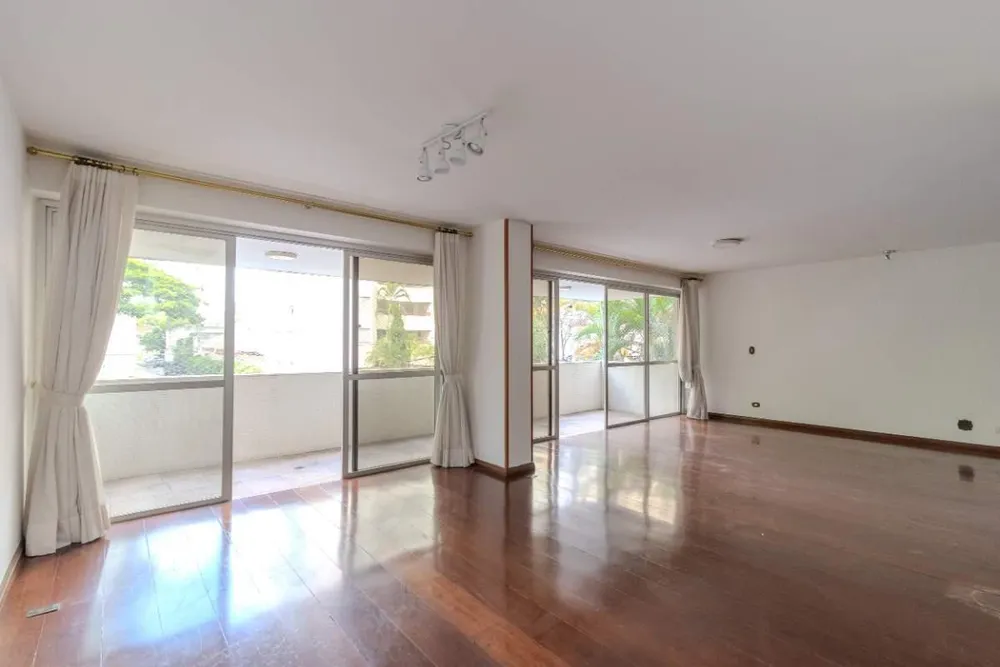 Apartamento, 3 quartos, 241 m² - Foto 11