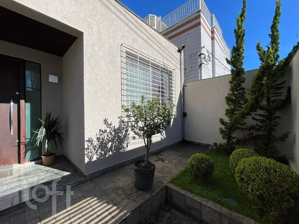 Casa à venda com 4 quartos, 230m² - Foto 17