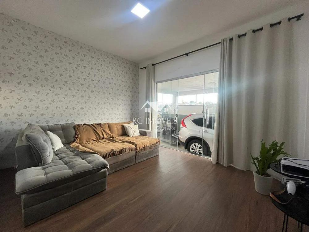 Casa, 4 quartos, 214 m² - Foto 1