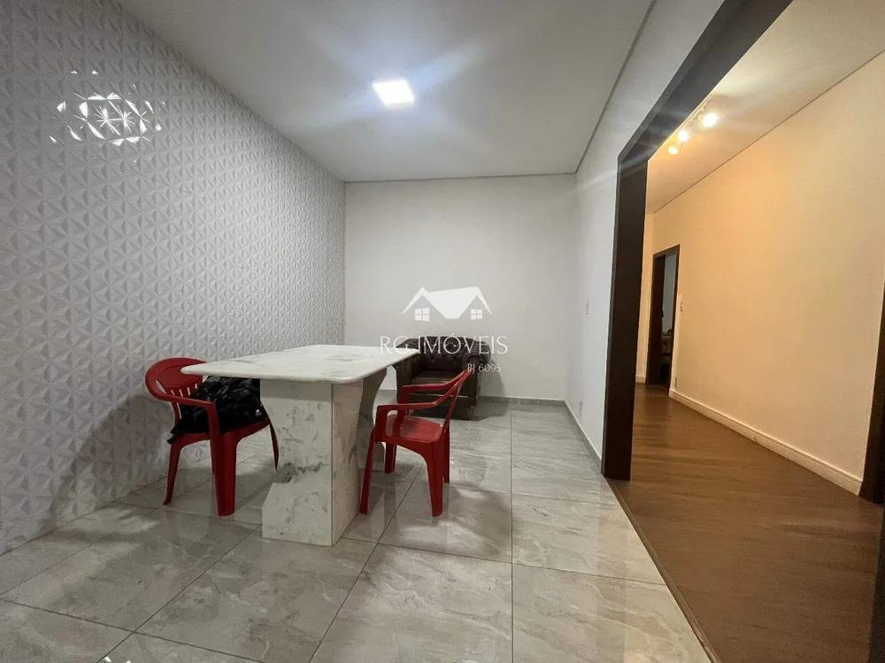 Casa, 4 quartos, 214 m² - Foto 2