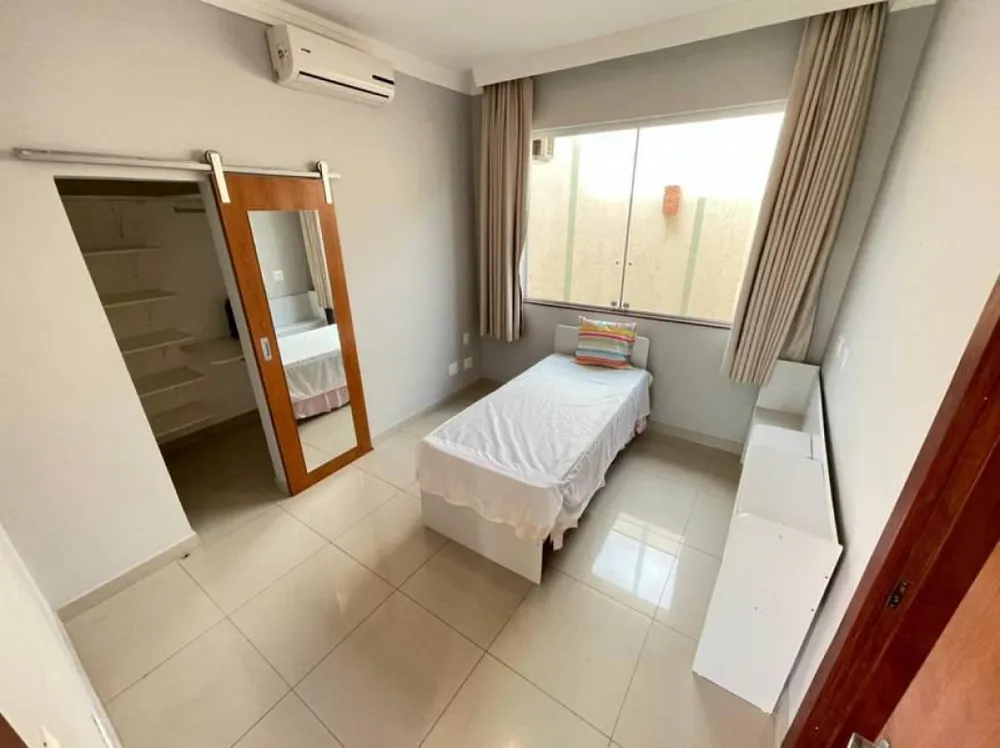 Casa, 4 quartos, 270 m² - Foto 4
