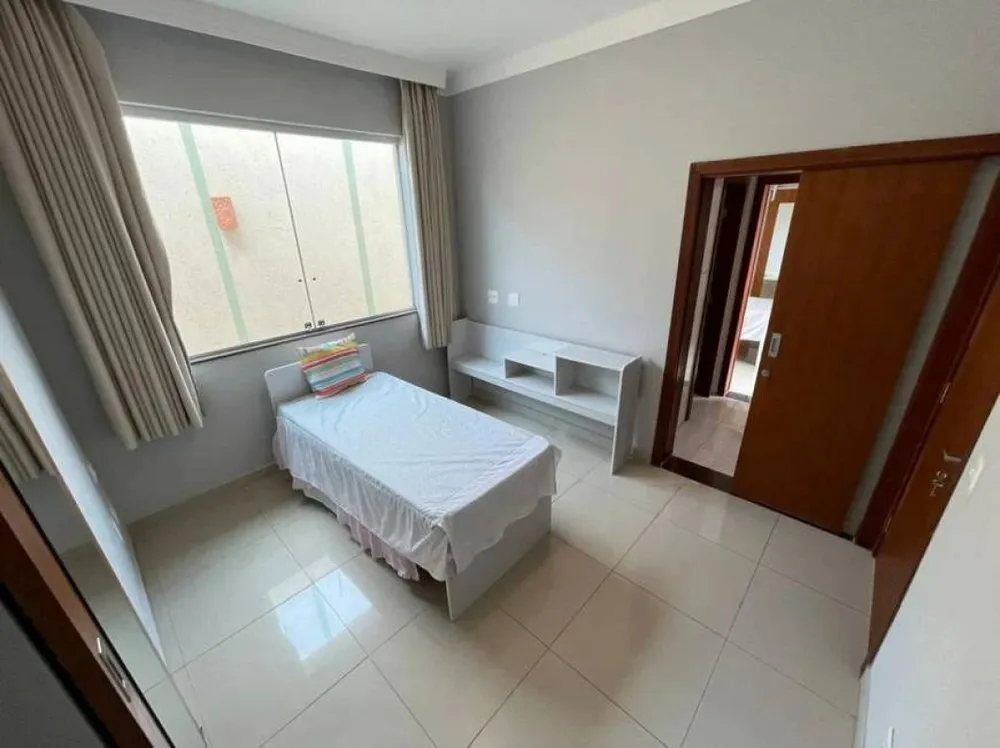 Casa, 4 quartos, 270 m² - Foto 7