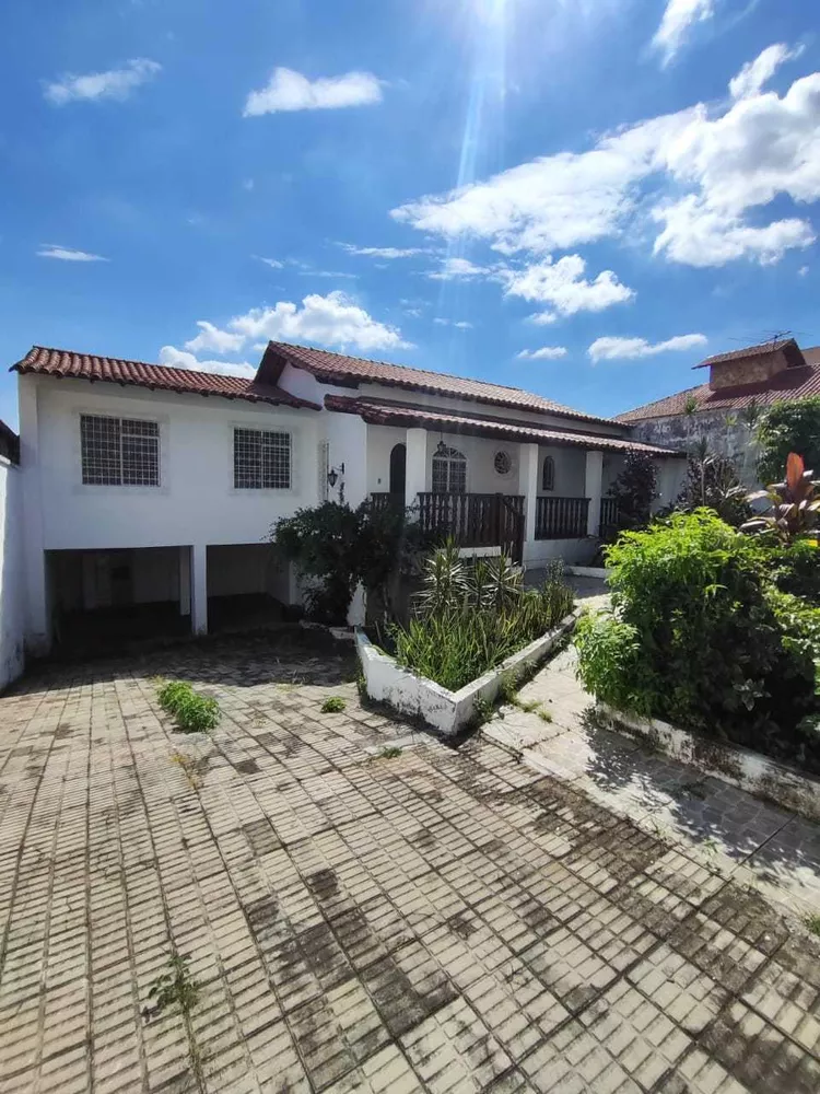 Casa à venda com 3 quartos, 200m² - Foto 4