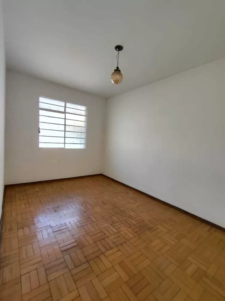 Casa à venda com 3 quartos, 200m² - Foto 7