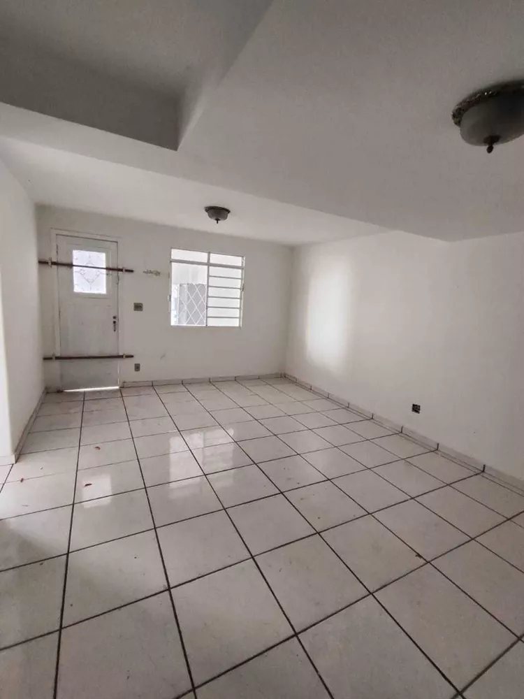 Casa à venda com 3 quartos, 200m² - Foto 22