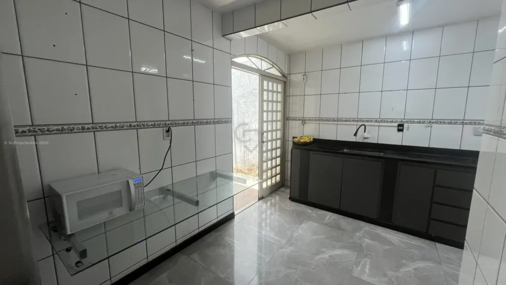 Casa, 4 quartos, 330 m² - Foto 3