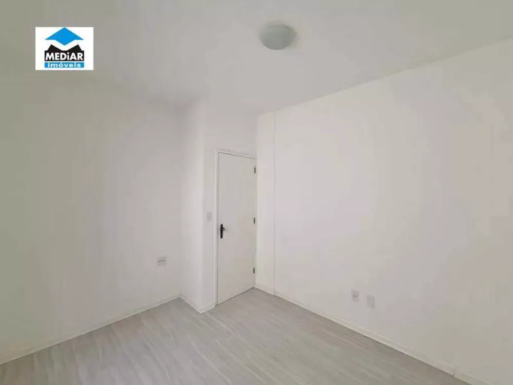 Apartamento à venda com 3 quartos, 110m² - Foto 10