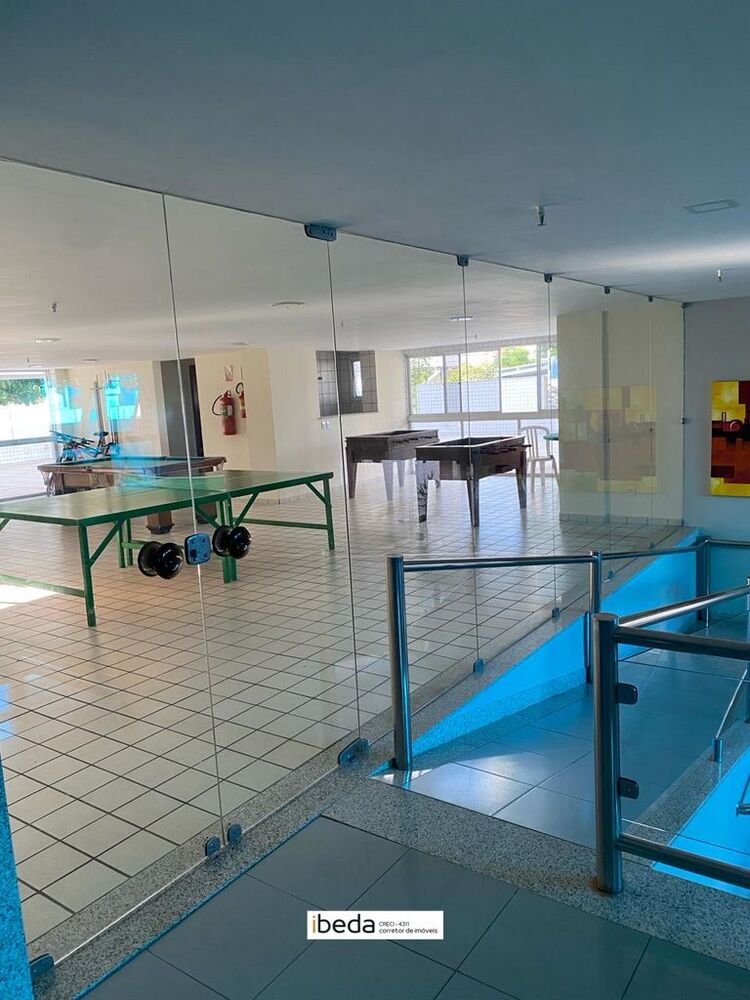 Apartamento à venda com 3 quartos, 210m² - Foto 3