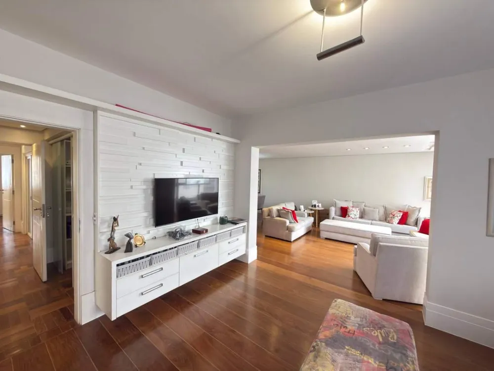 Apartamento, 3 quartos, 190 m² - Foto 1