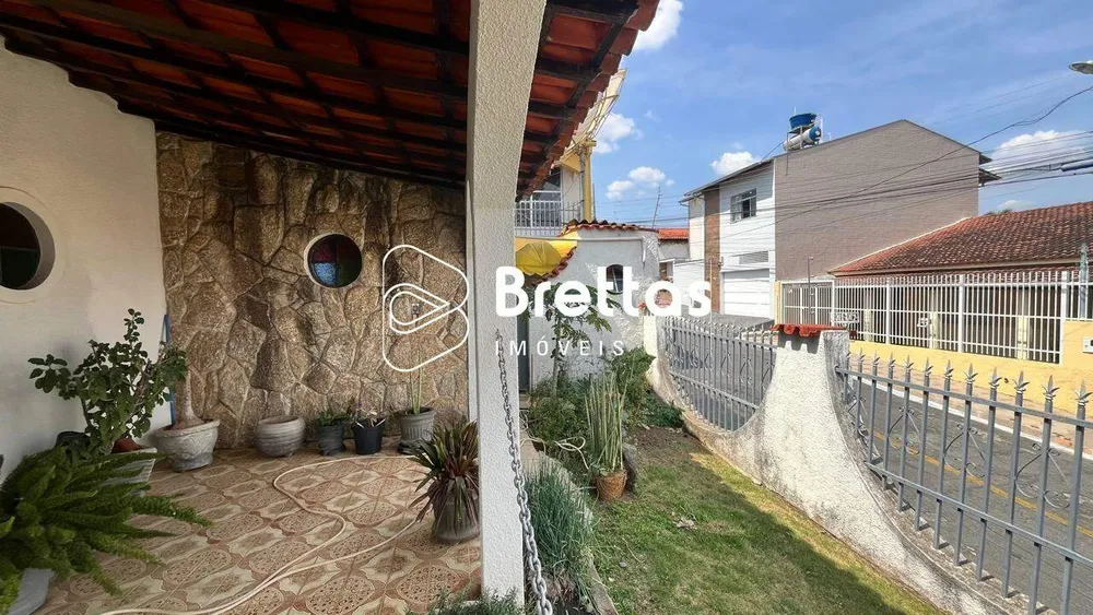 Casa, 3 quartos, 300 m² - Foto 1