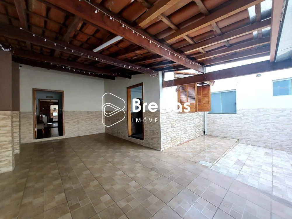 Casa, 3 quartos, 230 m² - Foto 1