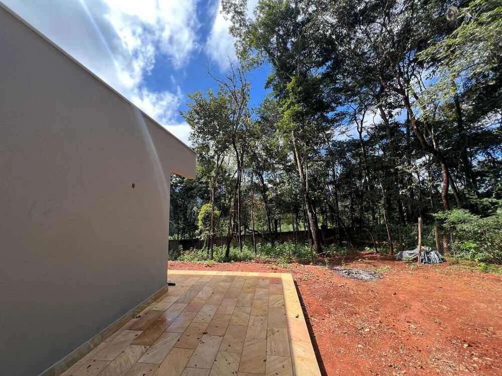 Casa de Condomínio à venda com 3 quartos, 250m² - Foto 1