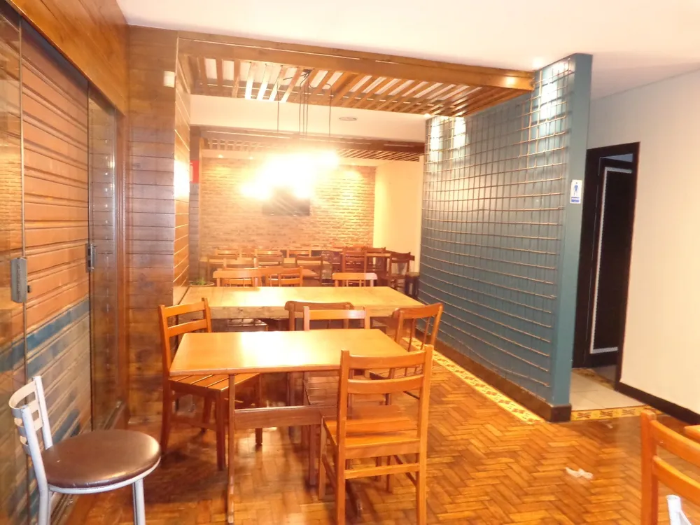 Casa, 4 quartos, 307 m² - Foto 2