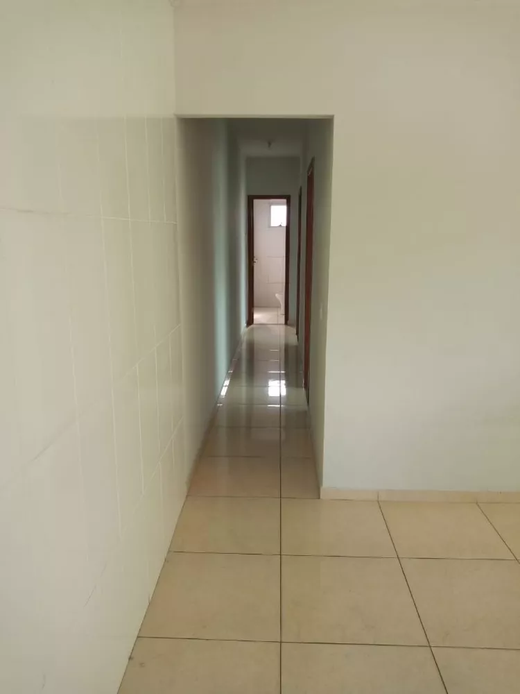 Casa à venda com 3 quartos, 60m² - Foto 3